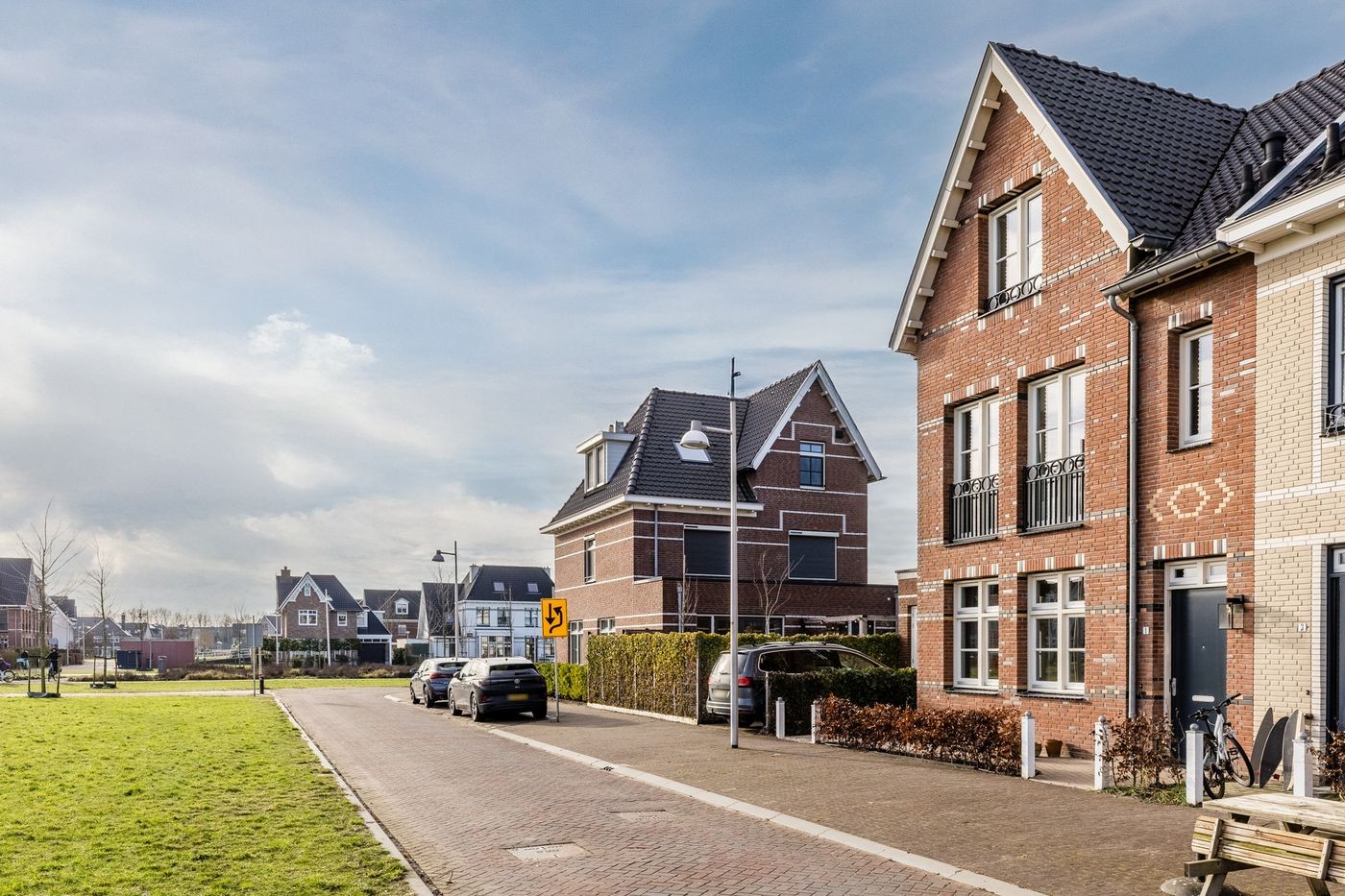 Hoekwoning te koop: Fort Vurenstraat 1, Weesp