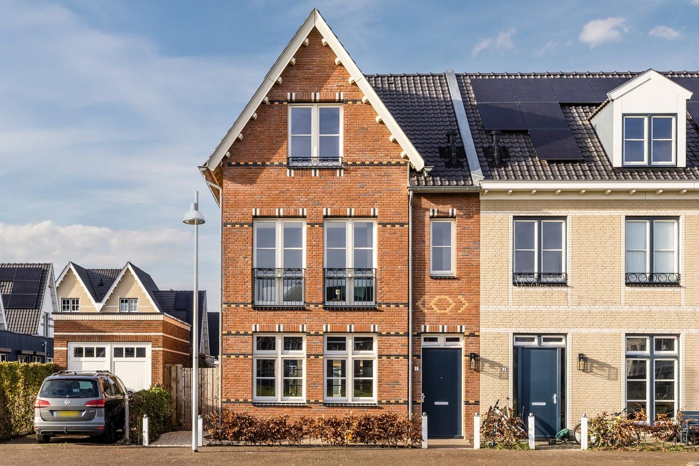 Hoekwoning te koop: Fort Vurenstraat 1, Weesp