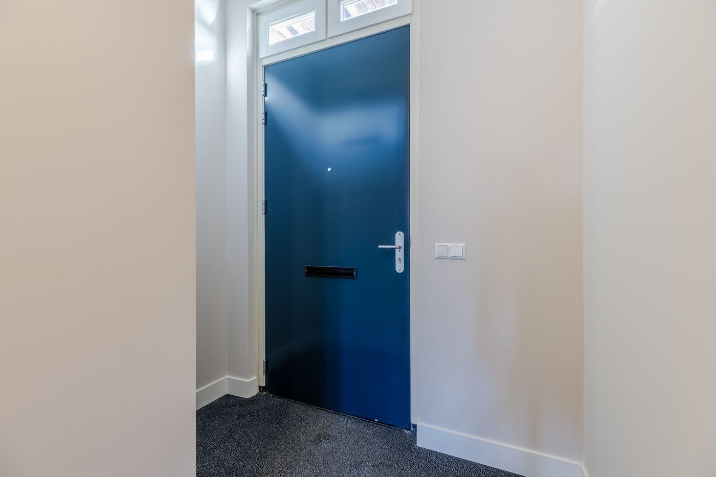 Hoekwoning te koop: Fort Vurenstraat 1, Weesp
