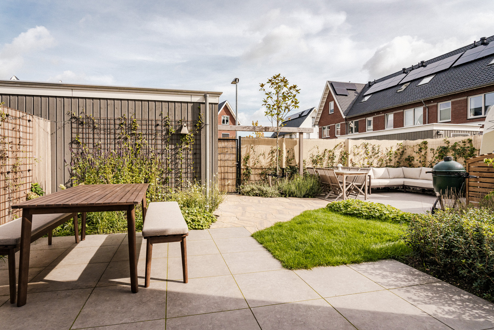 Hoekwoning te koop: Veldhuishof Noord 1, Weesp