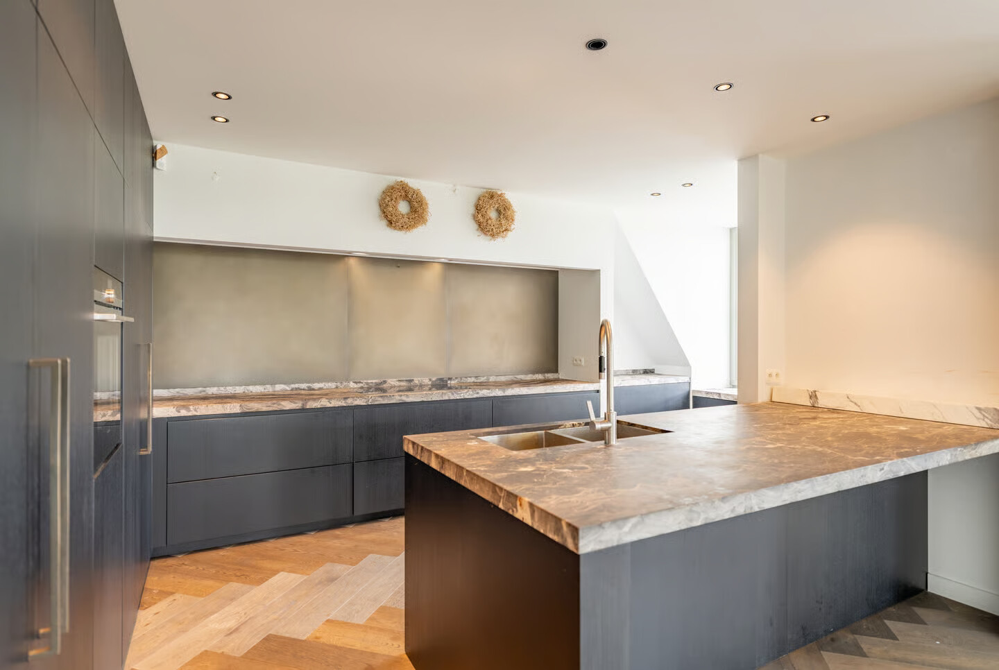 Appartement te koop: Amsterdamsestraatweg 106, Abcoude