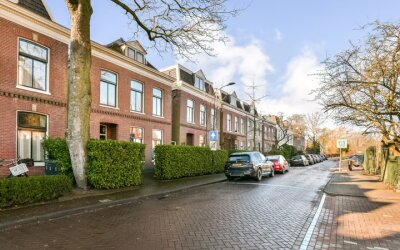 Raadhuislaan 2