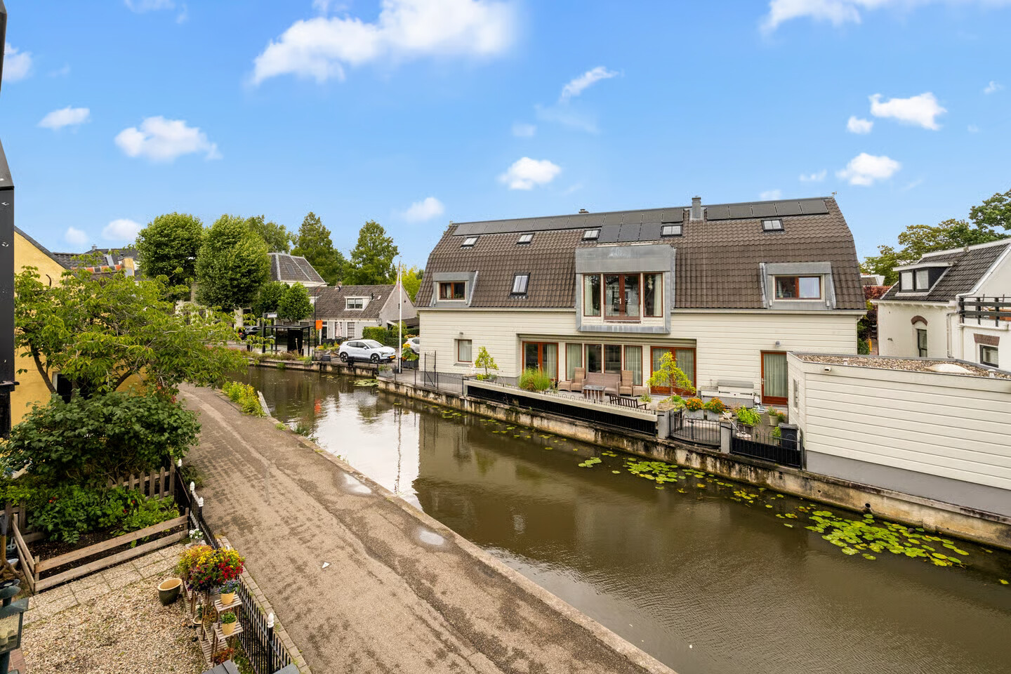 Twee-onder-één-kap te koop: Voordijk 37, Abcoude