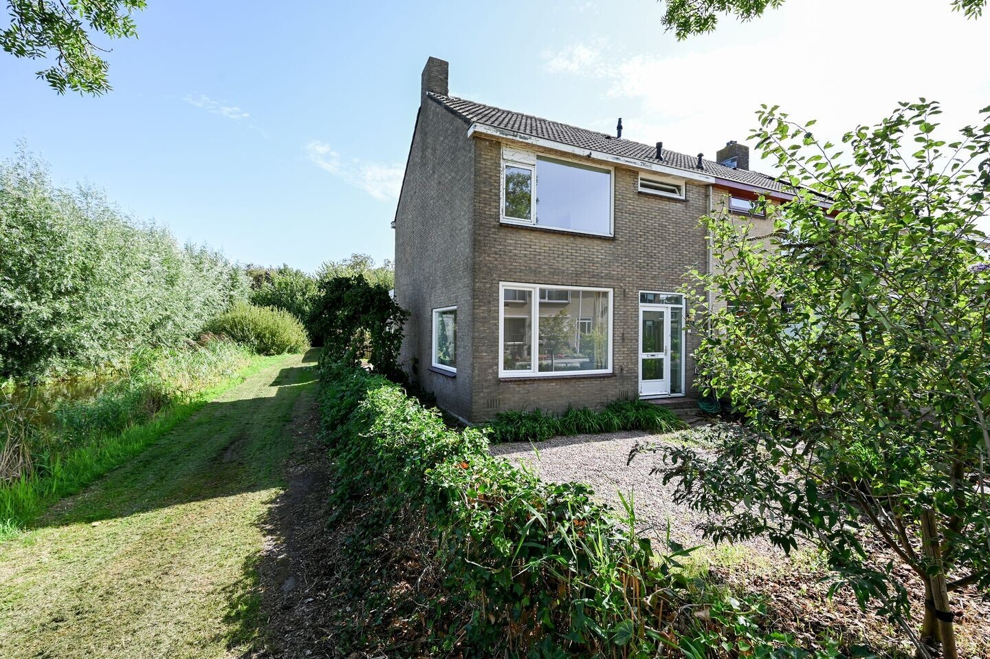 Hoekwoning te koop: Pieter de Hooghlaan 1, Nederhorst Den Berg