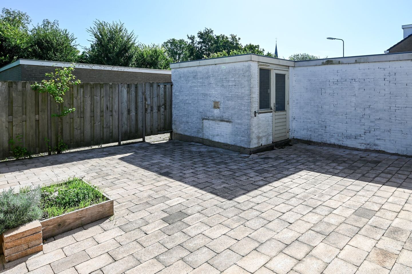 Hoekwoning te koop: Pieter de Hooghlaan 1, Nederhorst Den Berg