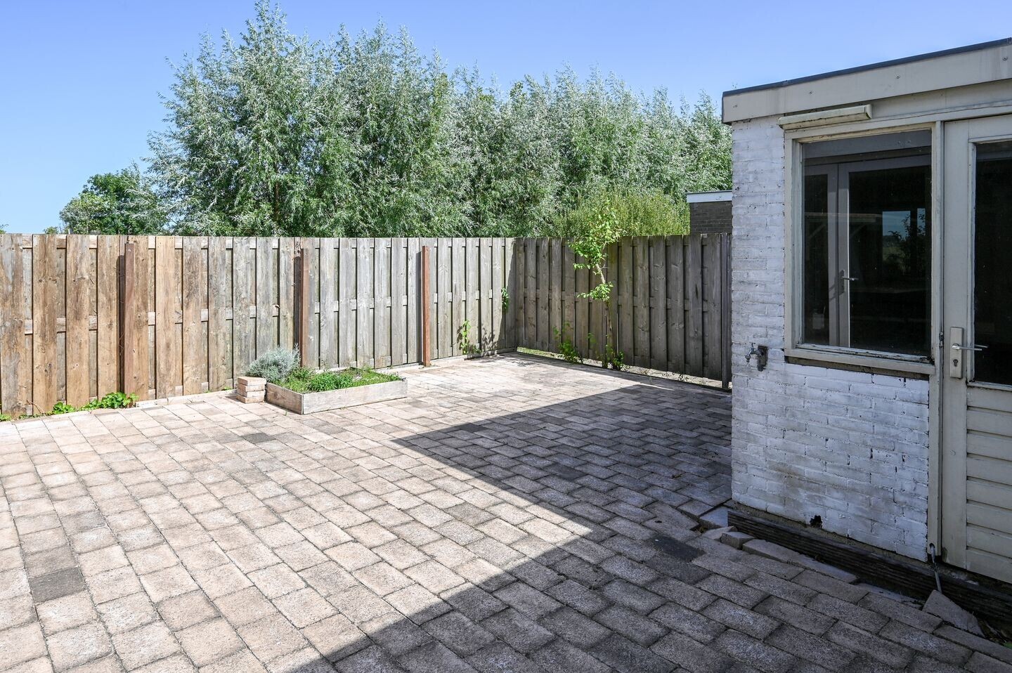 Hoekwoning te koop: Pieter de Hooghlaan 1, Nederhorst Den Berg