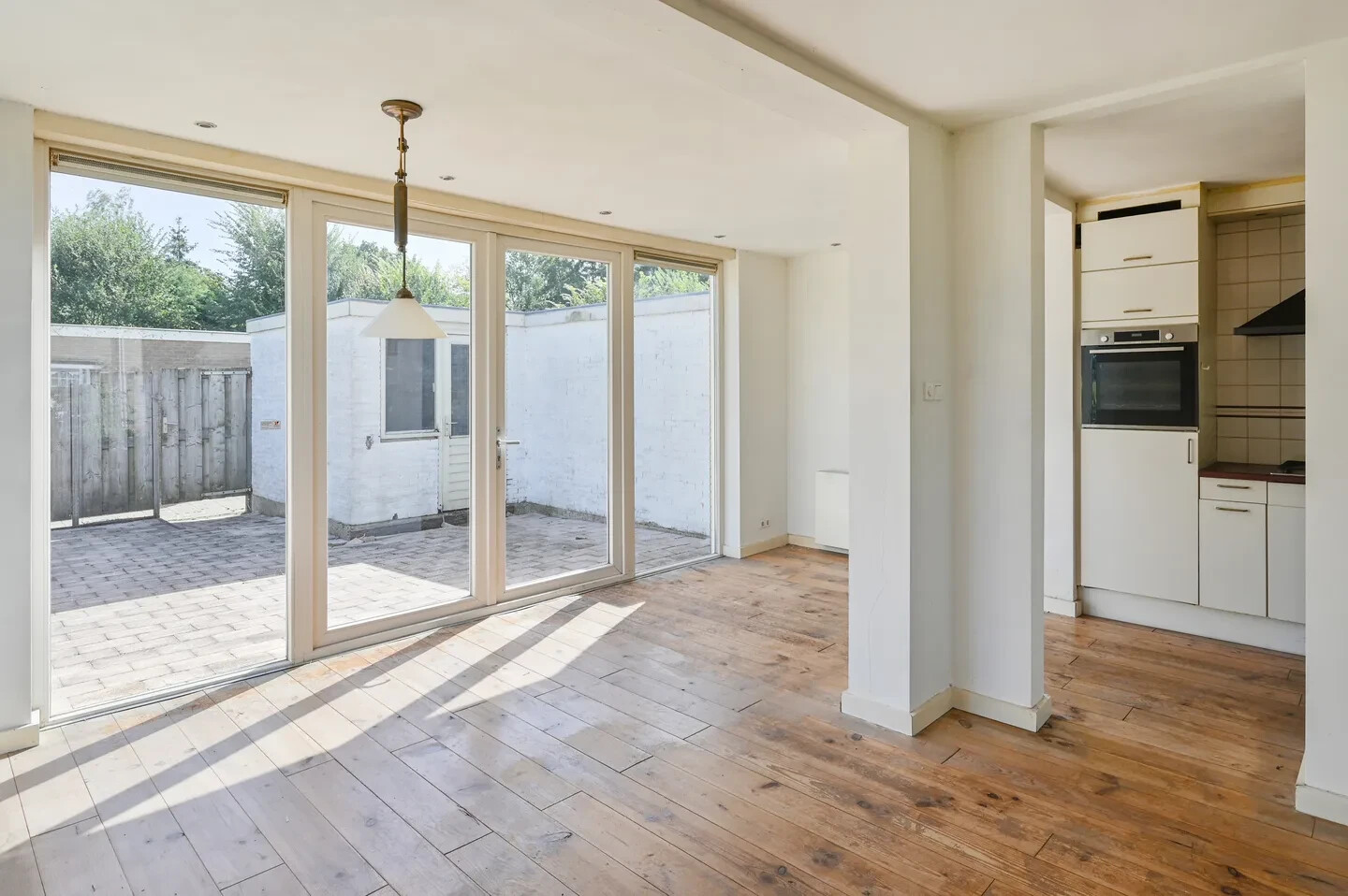 Hoekwoning te koop: Pieter de Hooghlaan 1, Nederhorst Den Berg
