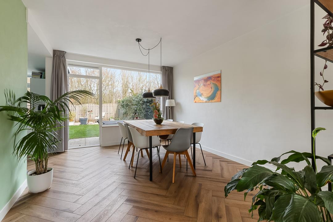 Twee-onder-één-kap te koop: Uiterdijksehof 54, Nederhorst Den Berg