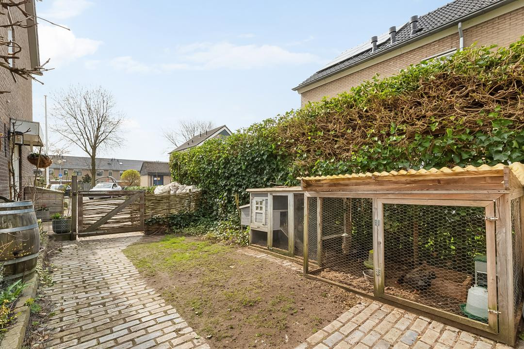 Twee-onder-één-kap te koop: Uiterdijksehof 54, Nederhorst Den Berg