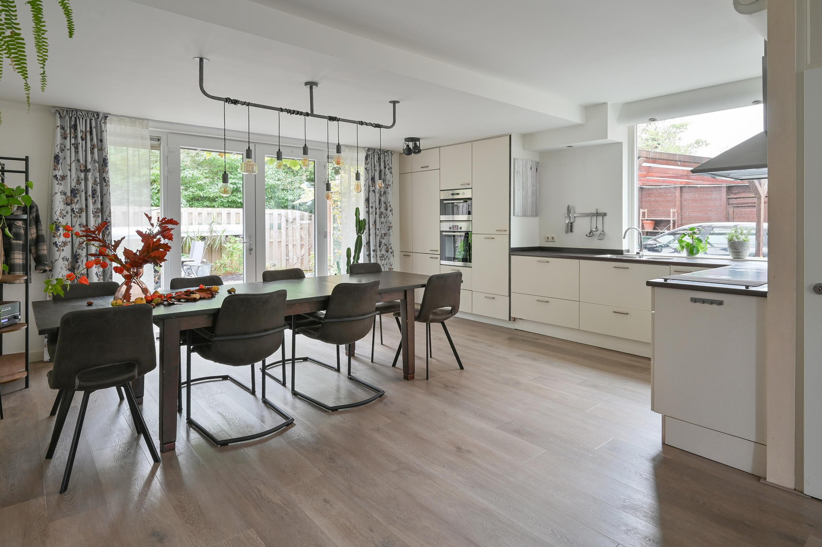 Hoekwoning te koop: De Vijnen 10, Nederhorst Den Berg