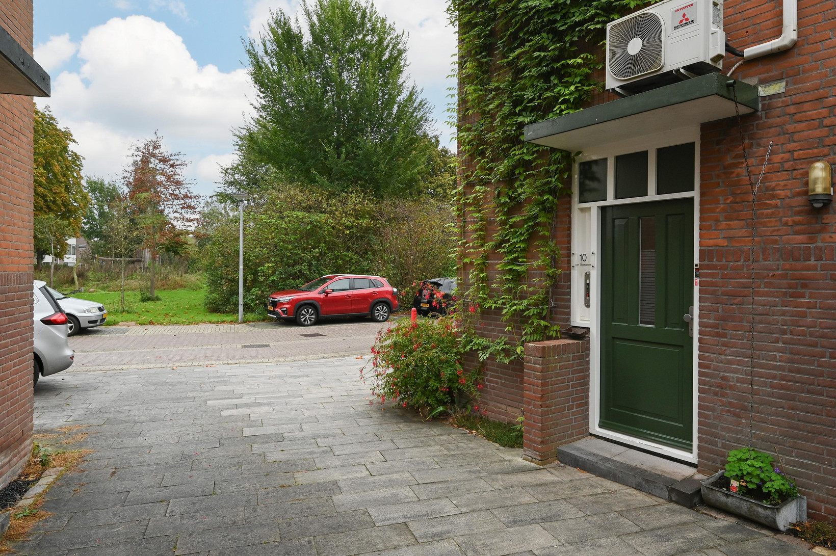 Hoekwoning te koop: De Vijnen 10, Nederhorst Den Berg