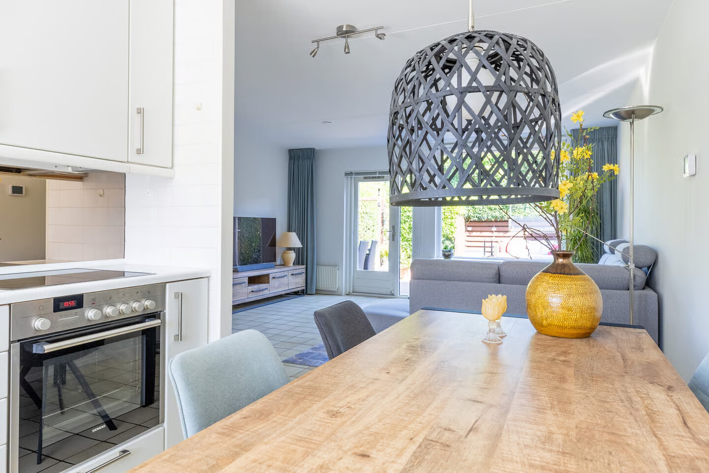 Hoekwoning te koop: Turfstekerslaan 1, Nederhorst Den Berg