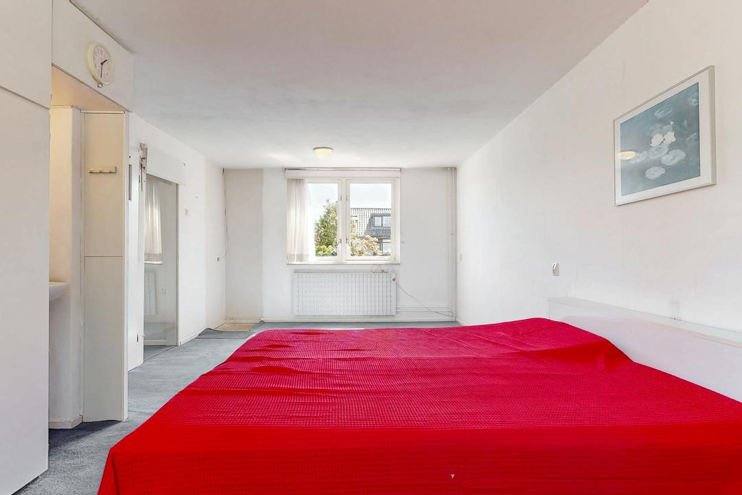 Tussenwoning te koop: Prinses Beatrixstraat 17, Baambrugge