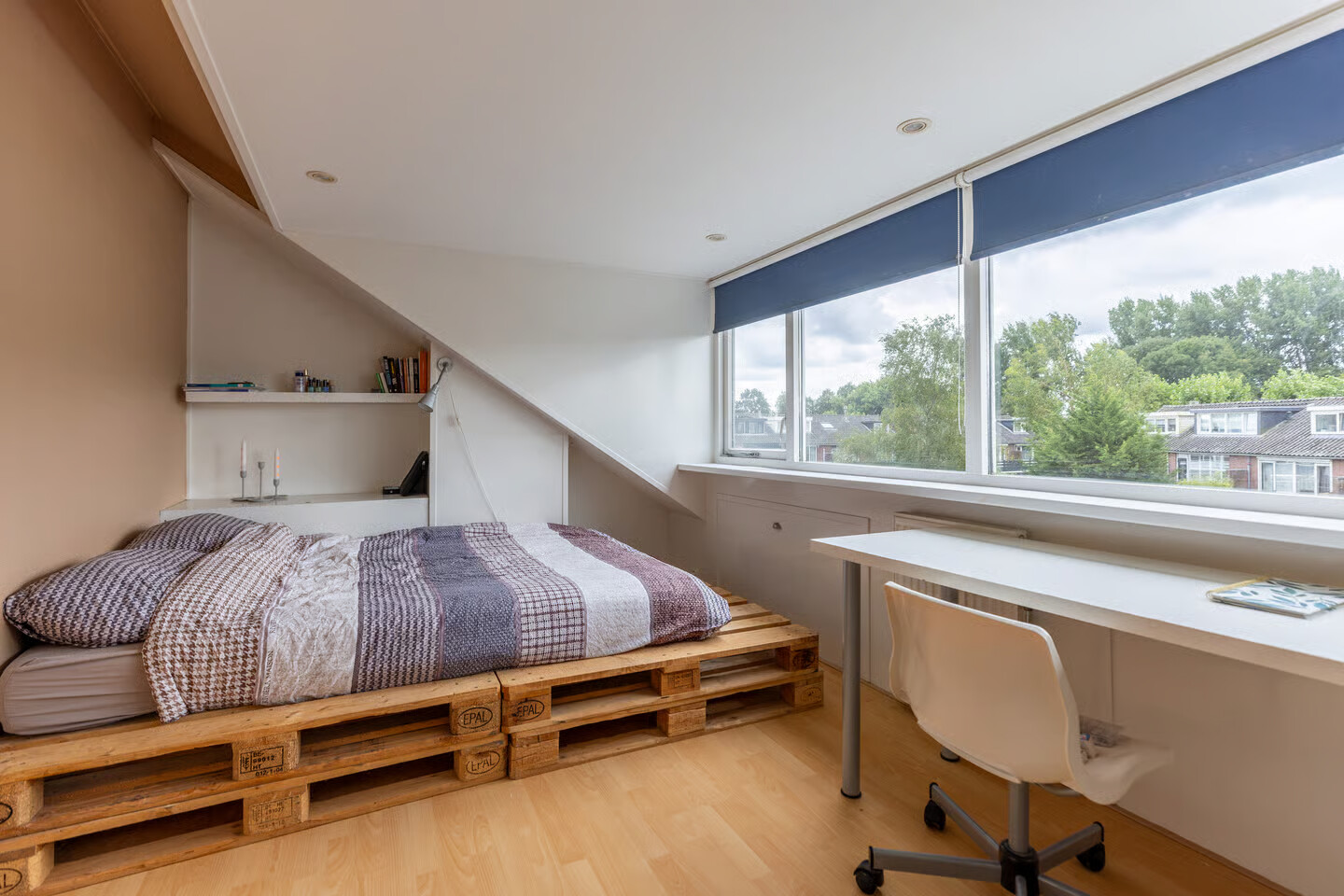 Tussenwoning te koop: de Spiering 8, Muiden
