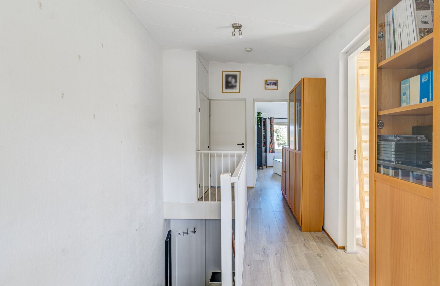 Hoekwoning te koop: De Dennen 138, Bussum