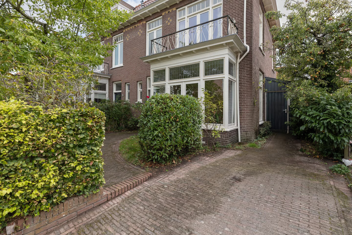 Twee-onder-één-kap te koop: Singel 78, Bussum