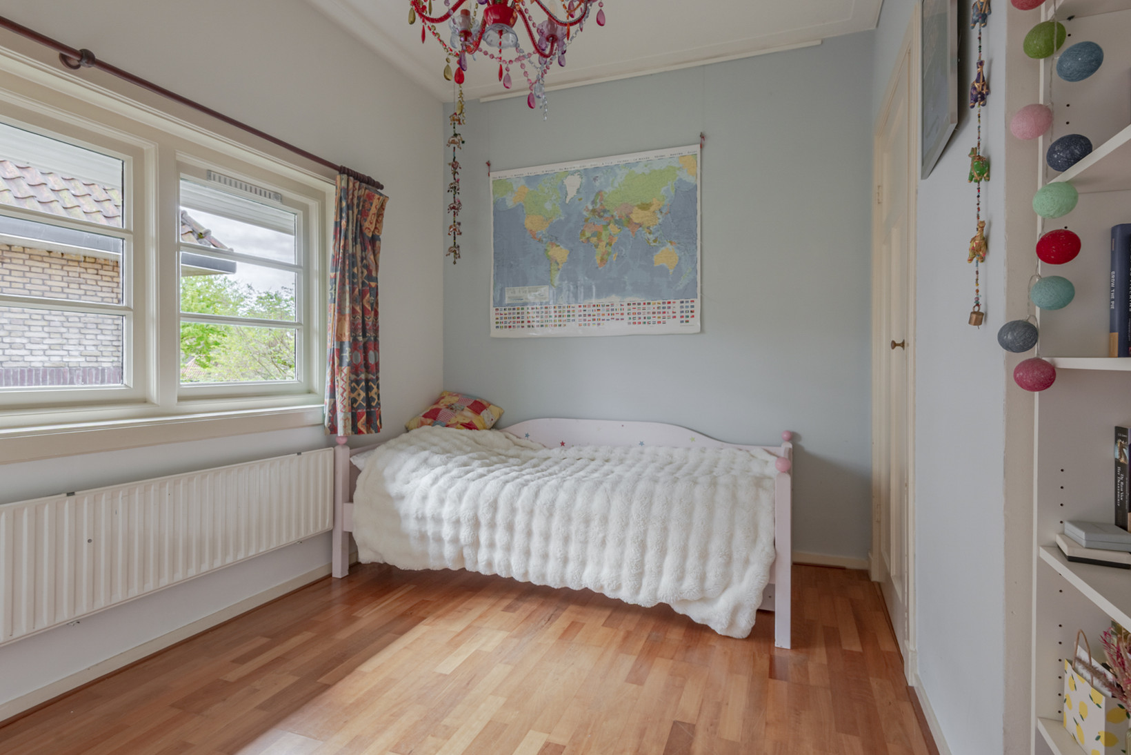Twee-onder-één-kap te koop: Waltherlaan 16, Bussum