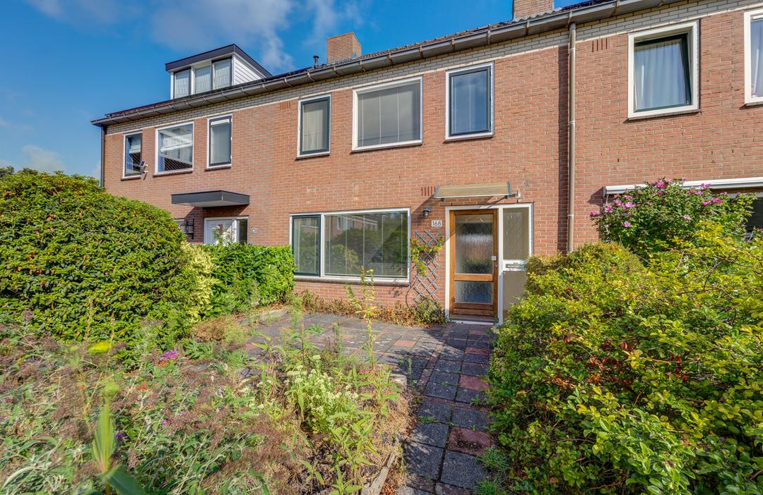 Tussenwoning te koop: Anne Franklaan 168, Bussum