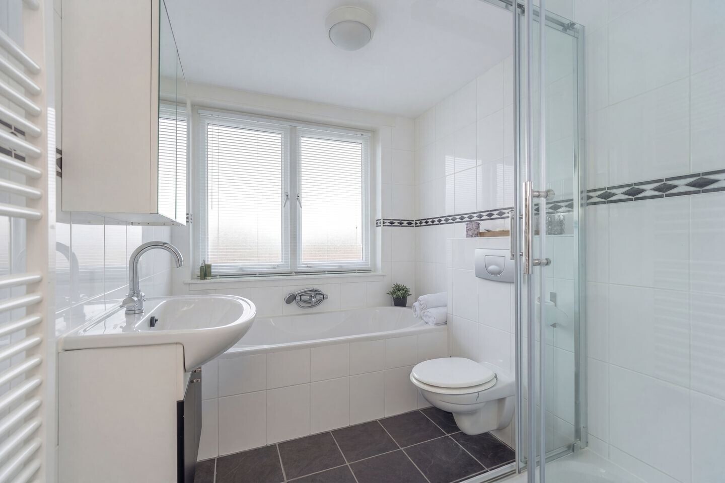 Tussenwoning te koop: Lange Heul 195, Bussum