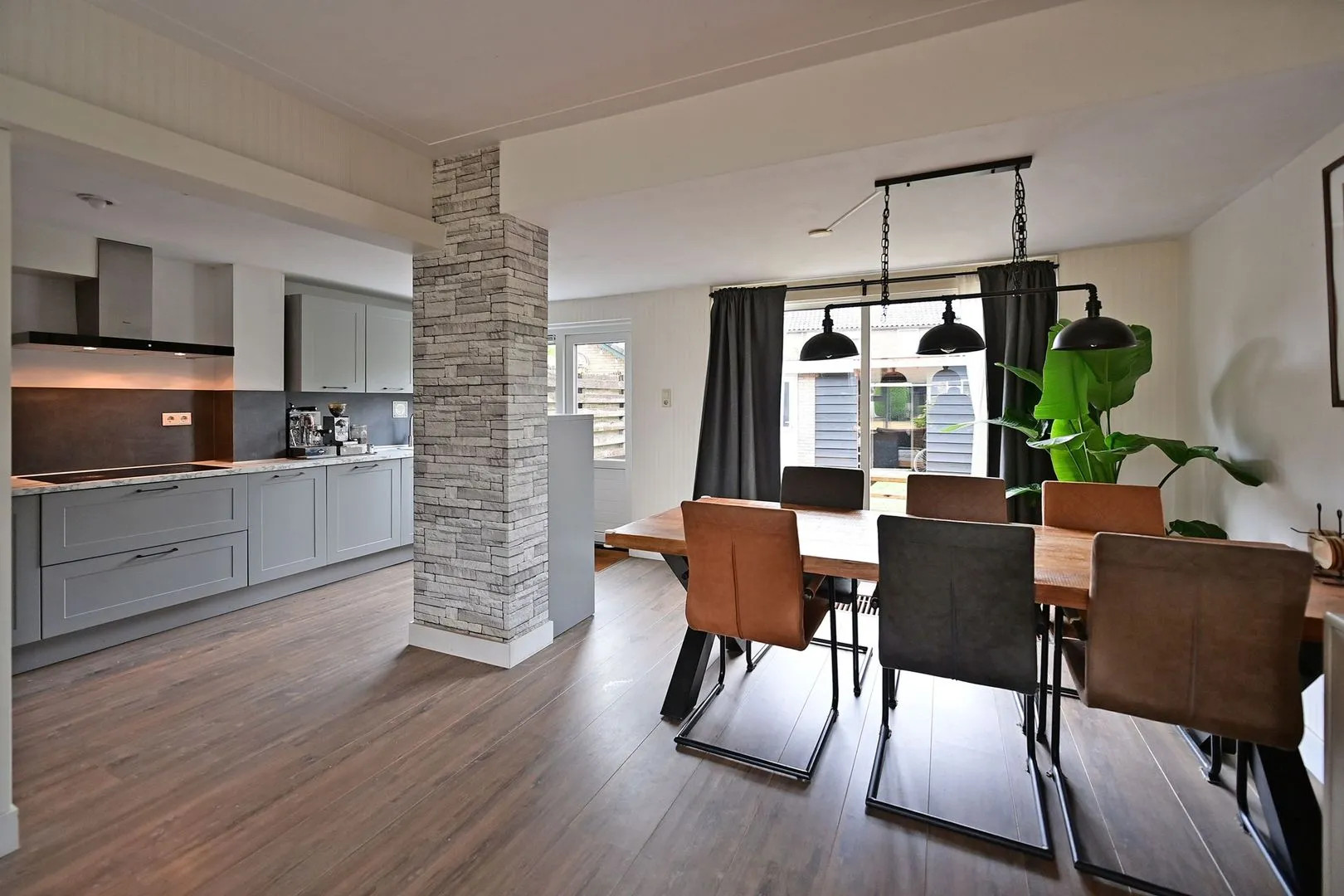 Tussenwoning te koop: Imkerweg 35, Bussum
