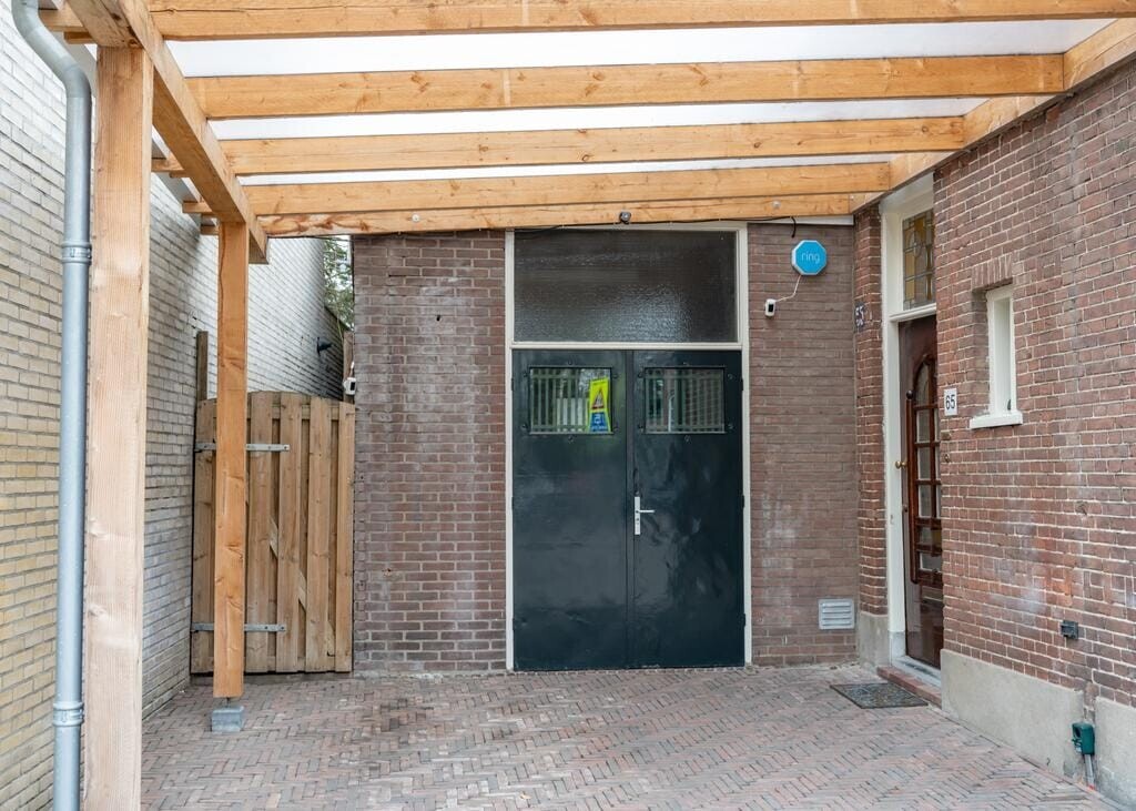 Twee-onder-één-kap te koop: Kapelstraat 65, Bussum