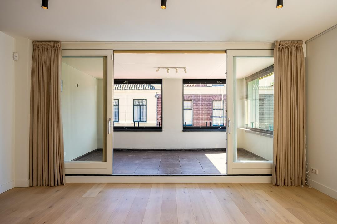 Appartement te koop: Raadhuisstraat 6, Naarden