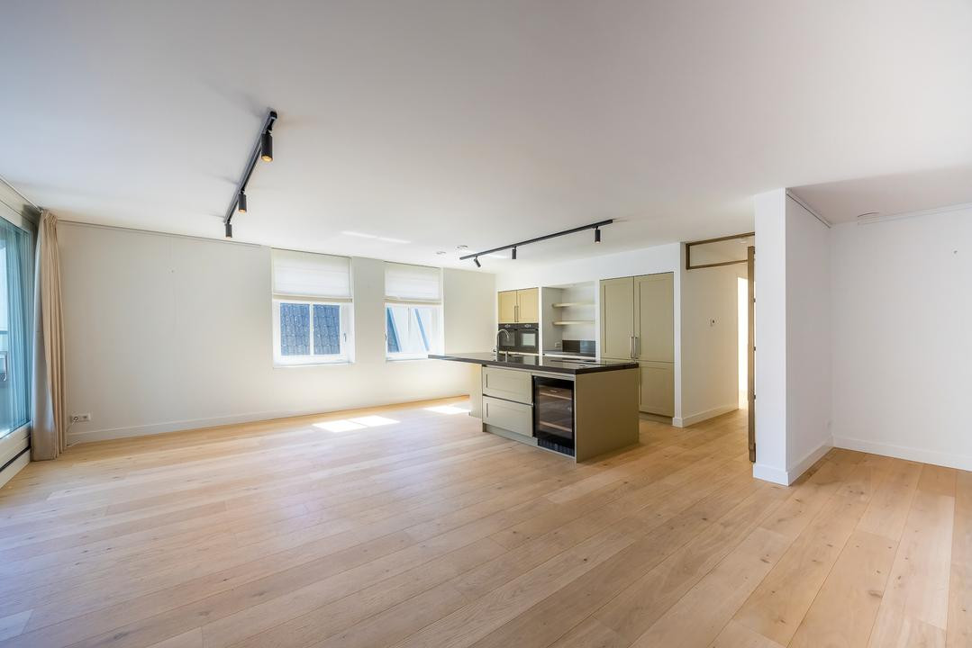 Appartement te koop: Raadhuisstraat 6, Naarden