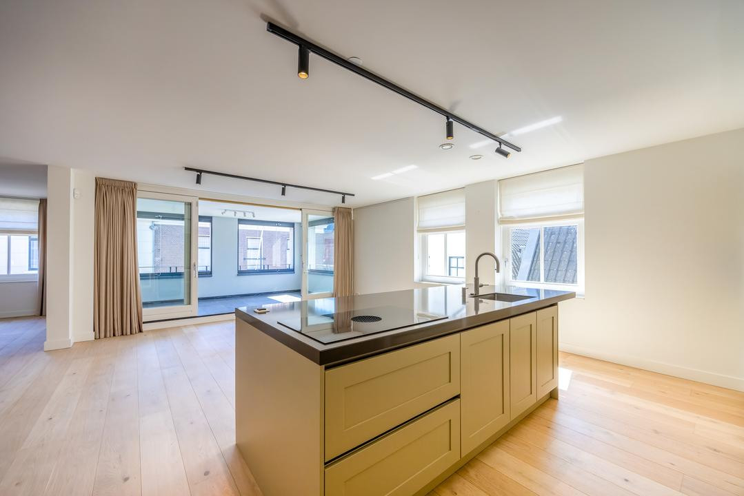 Appartement te koop: Raadhuisstraat 6, Naarden