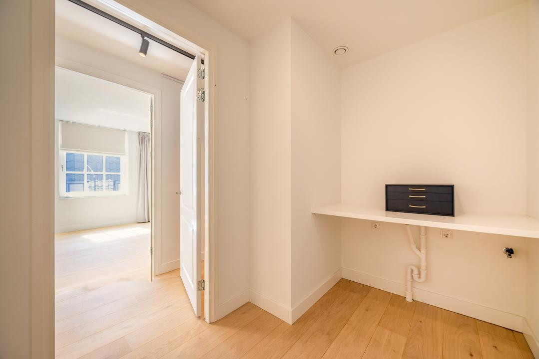 Appartement te koop: Raadhuisstraat 6, Naarden