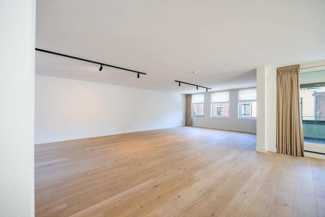 Appartement te koop: Raadhuisstraat 6, Naarden