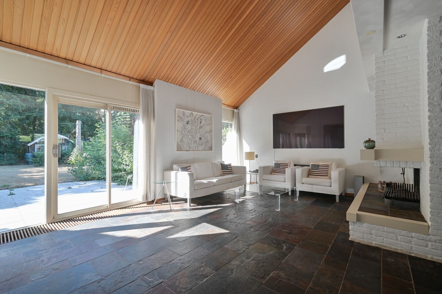 Tussenwoning te koop: Galerij 11, Naarden