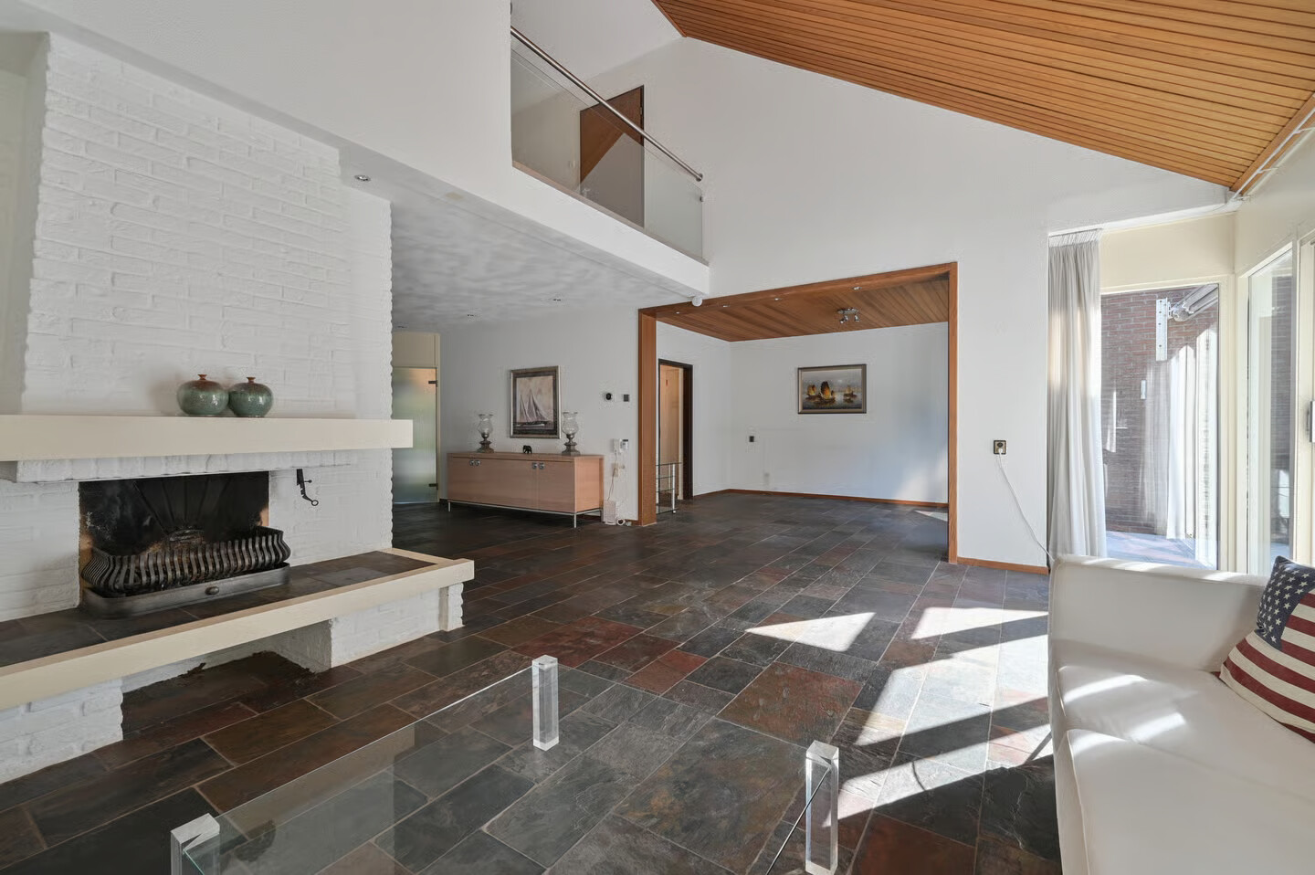 Tussenwoning te koop: Galerij 11, Naarden