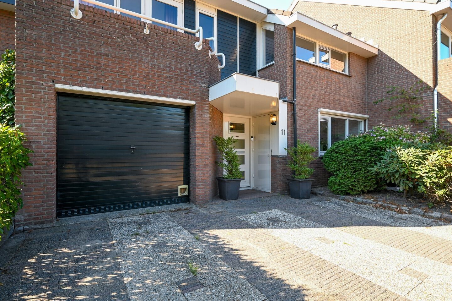 Tussenwoning te koop: Galerij 11, Naarden