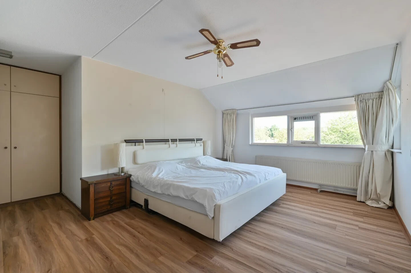 Tussenwoning te koop: Galerij 11, Naarden