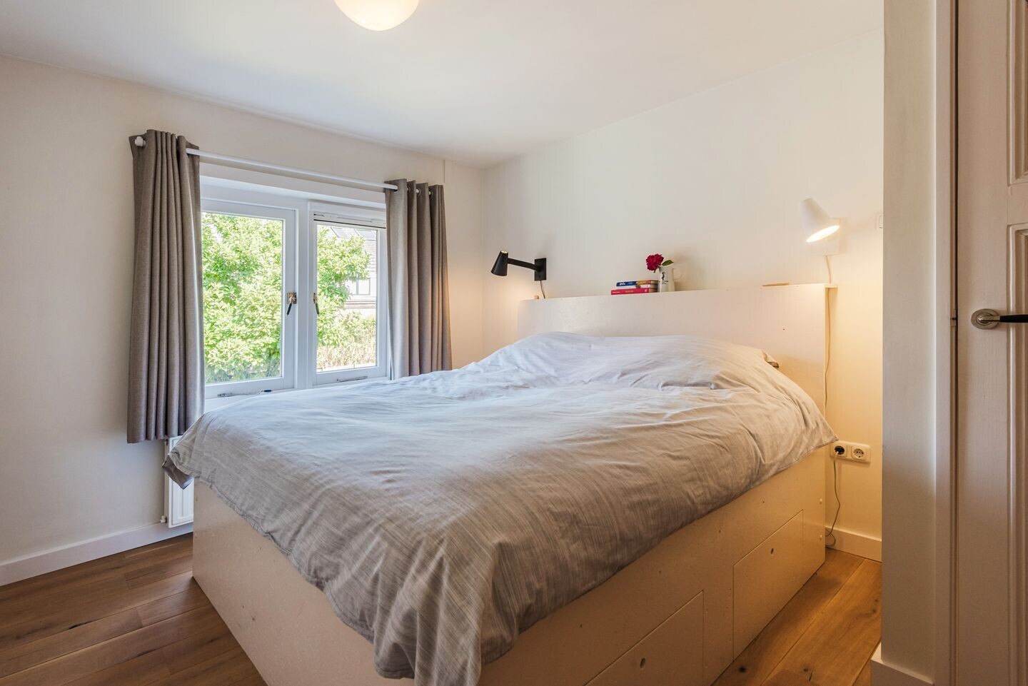 Tussenwoning te koop: Bussummerstraat 64, Naarden