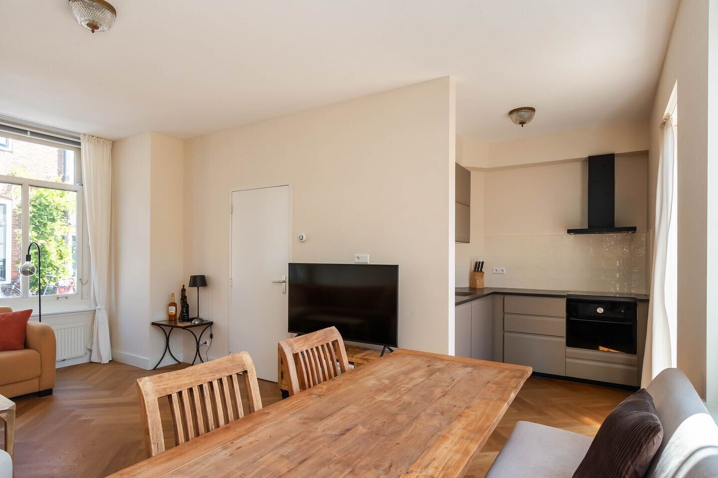 Tussenwoning te koop: Peperstraat 22, Naarden