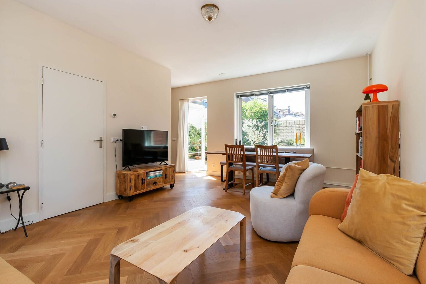Tussenwoning te koop: Peperstraat 22, Naarden