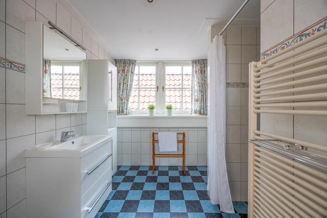 Tussenwoning te koop: Gansoordstraat 10, Naarden