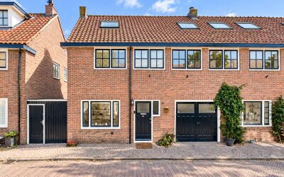 Huizerpoortstraat 30