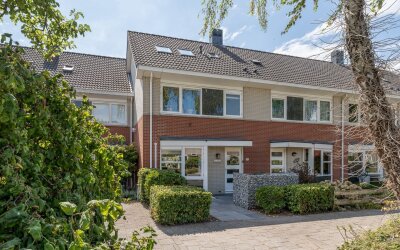 J. Houtmanstraat 10