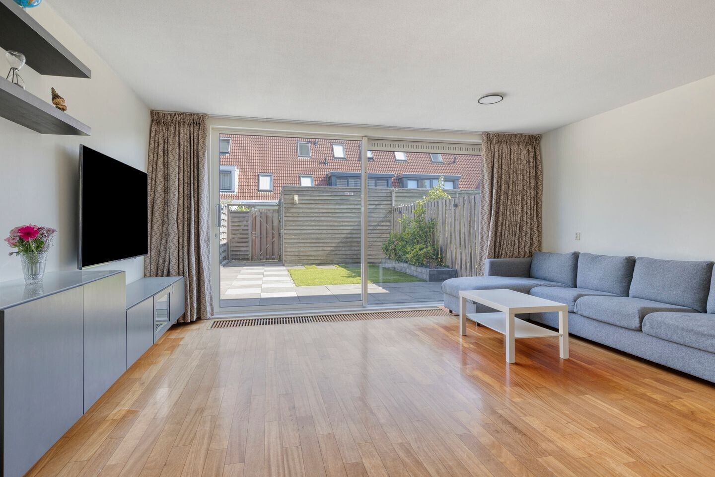 Tussenwoning te koop: Beellaan 13, Uithoorn
