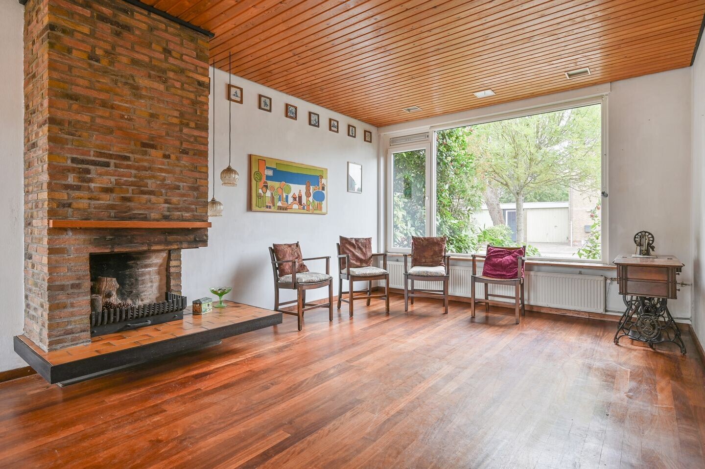 Hoekwoning te koop: Hugo de Grootlaan 18, Uithoorn