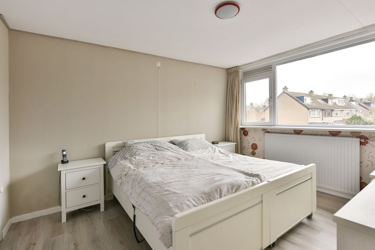 Tussenwoning te koop: Achterberglaan 129, Uithoorn
