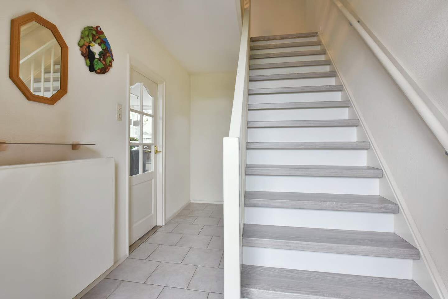 Tussenwoning te koop: Achterberglaan 129, Uithoorn