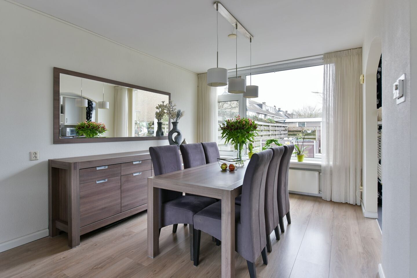 Tussenwoning te koop: Achterberglaan 129, Uithoorn