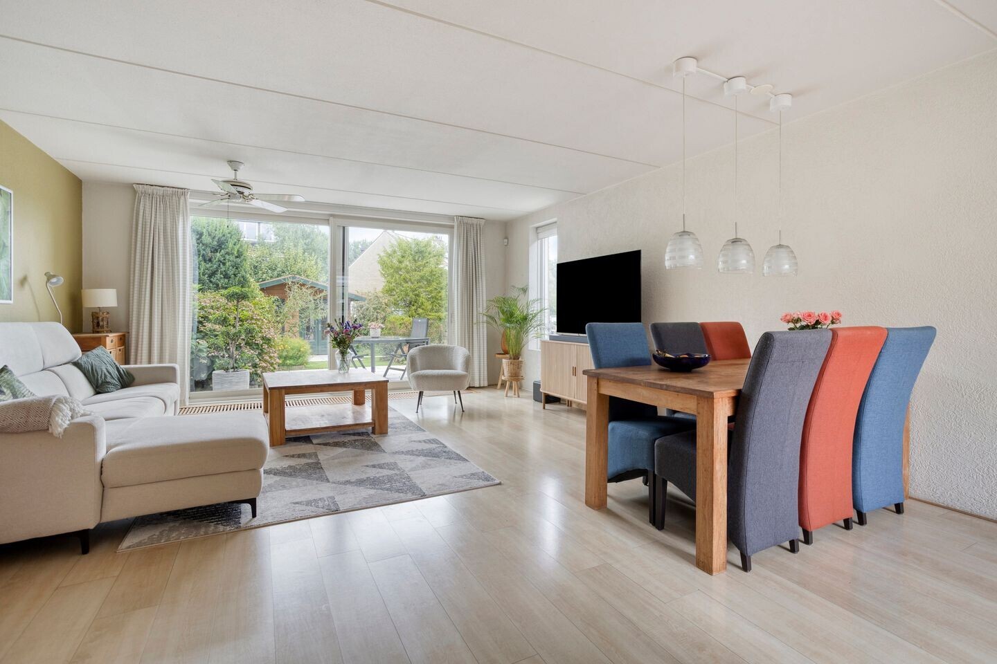 Hoekwoning te koop: Slauerhofflaan 59, Uithoorn