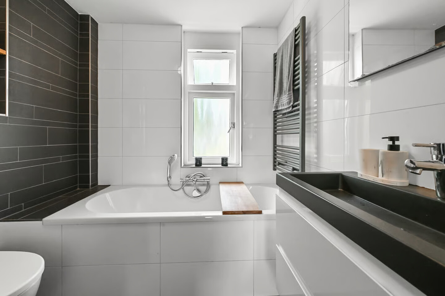 Hoekwoning te koop: De Mérodelaan 3, Uithoorn