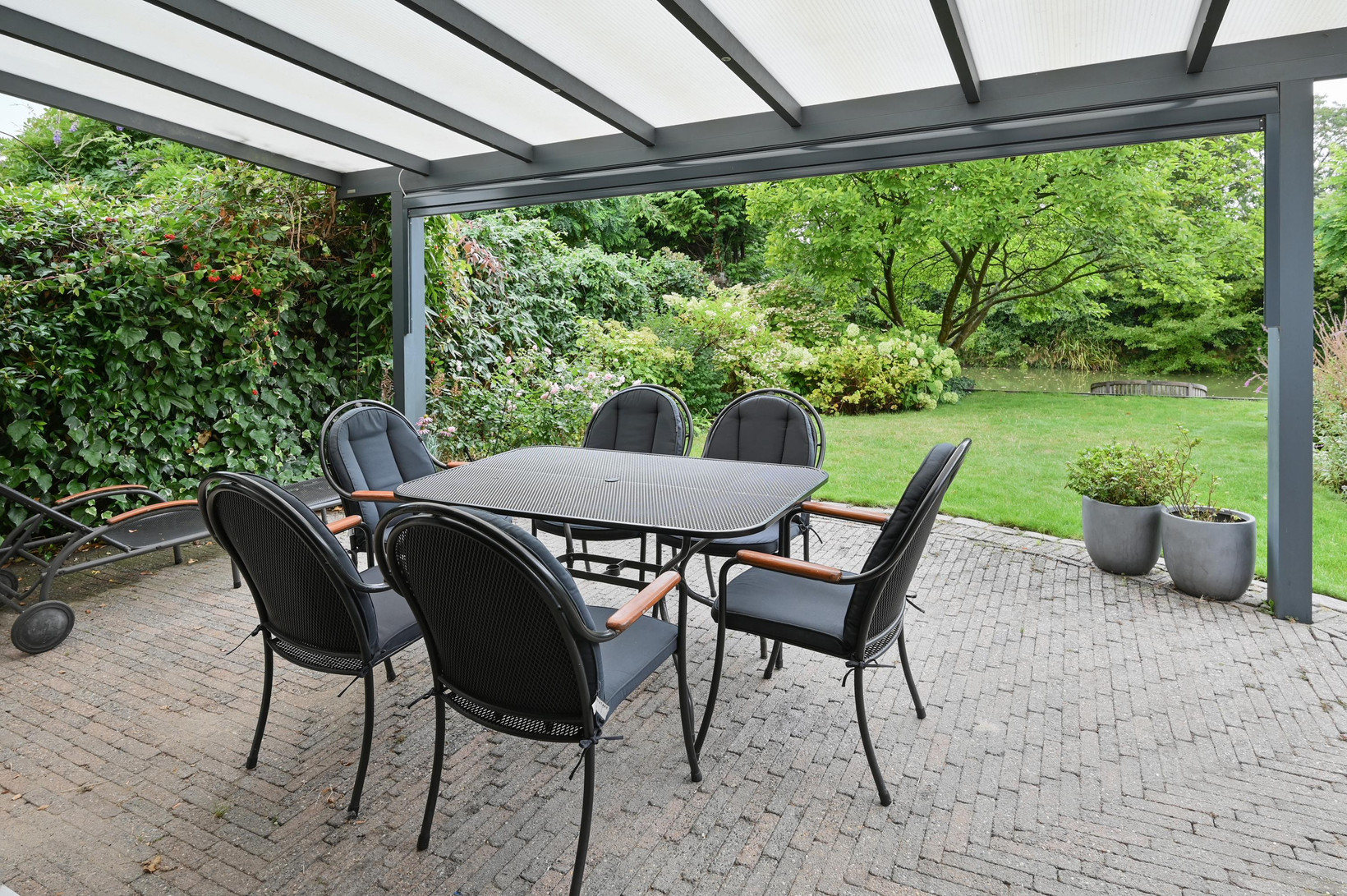 Tussenwoning te koop: Willem Klooslaan 10, Uithoorn