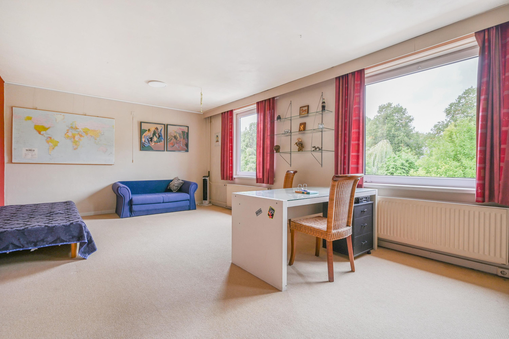 Tussenwoning te koop: Willem Klooslaan 10, Uithoorn