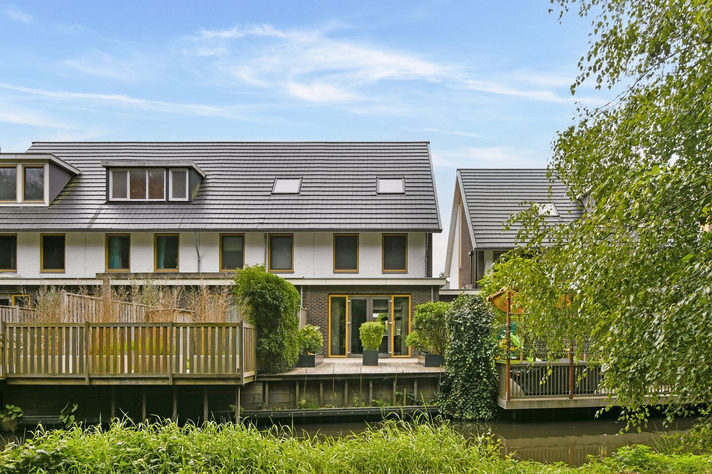 Tussenwoning te koop: Clara Egginklaan 18, Uithoorn